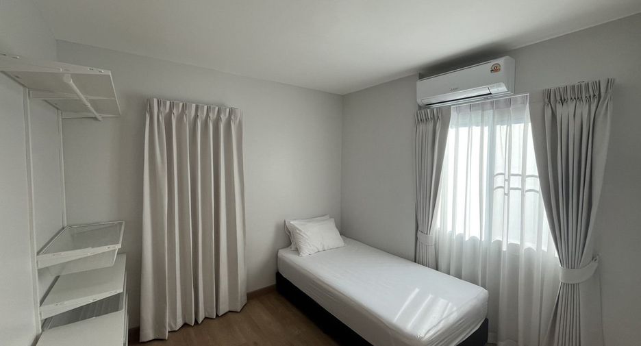 For rent 3 bedrooms house in Mueang Chiang Mai, Chiang Mai