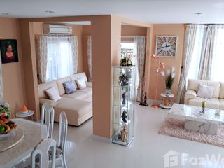 Casa en venta de 3 habitaciones en San Kamphaeng, Chiang Mai