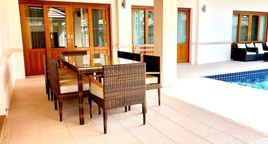 For rent 4 bedrooms villa in Hua Hin, Prachuap Khiri Khan