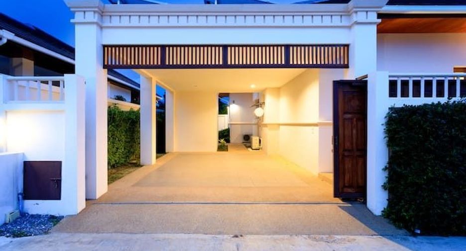 For rent 4 bedrooms villa in Hua Hin, Prachuap Khiri Khan