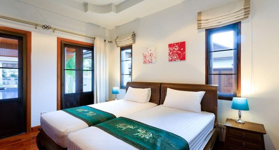 For rent 4 bedrooms villa in Hua Hin, Prachuap Khiri Khan