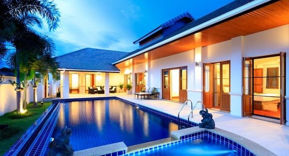 For rent 4 bedrooms villa in Hua Hin, Prachuap Khiri Khan
