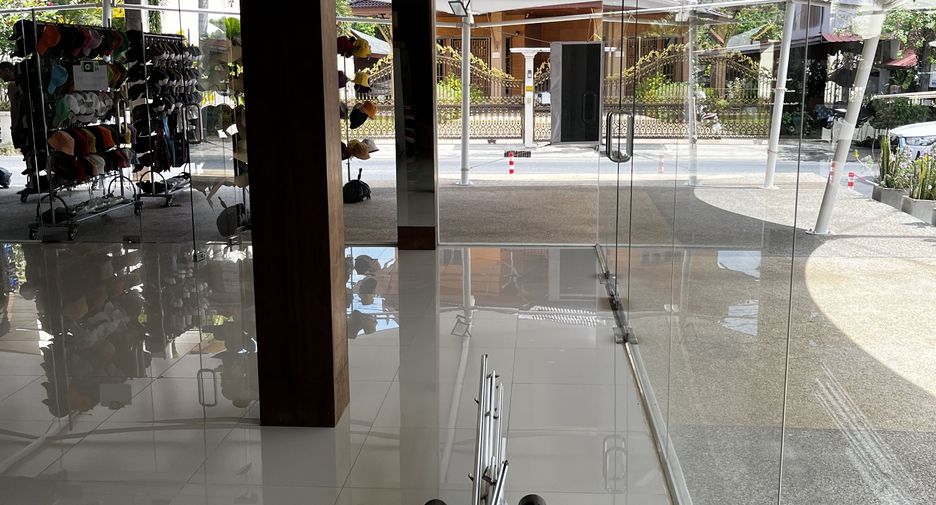 For sale 10 ベッドルーム retail Space in Mueang Phuket, Phuket