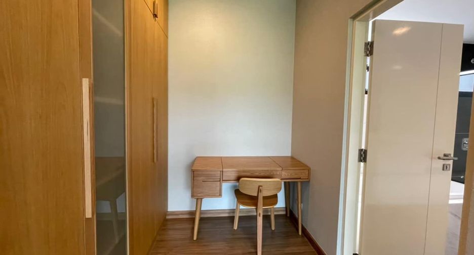 For sale and for rent 4 bedrooms house in Lat Phrao, Bangkok