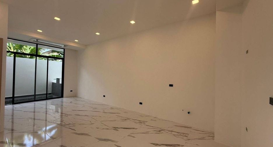 For sale 4 bedrooms apartment in Bang Lamung, Chonburi