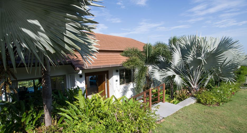 For rent 3 bedrooms villa in Ko Samui, Surat Thani