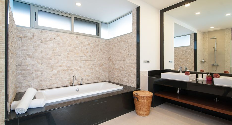 For rent 3 bedrooms villa in Ko Samui, Surat Thani