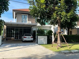 Casa en venta de 3 habitaciones en Khlong Sam Wa, Bangkok