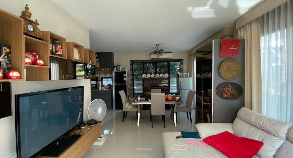 For sale 3 bedrooms house in Khlong Sam Wa, Bangkok