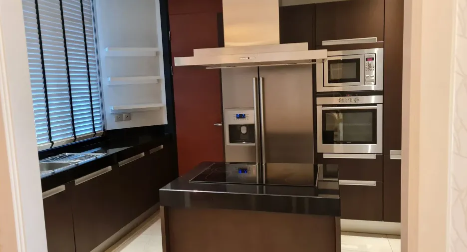 À vendre et à louer 2 chambres condo à Sathon, Bangkok