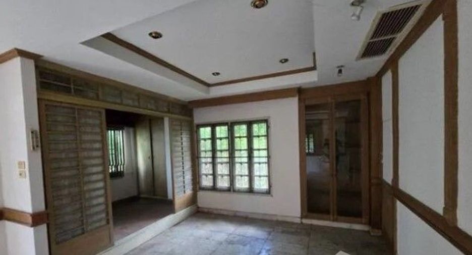 Casa en venta de 4 habitaciones en Don Mueang, Bangkok