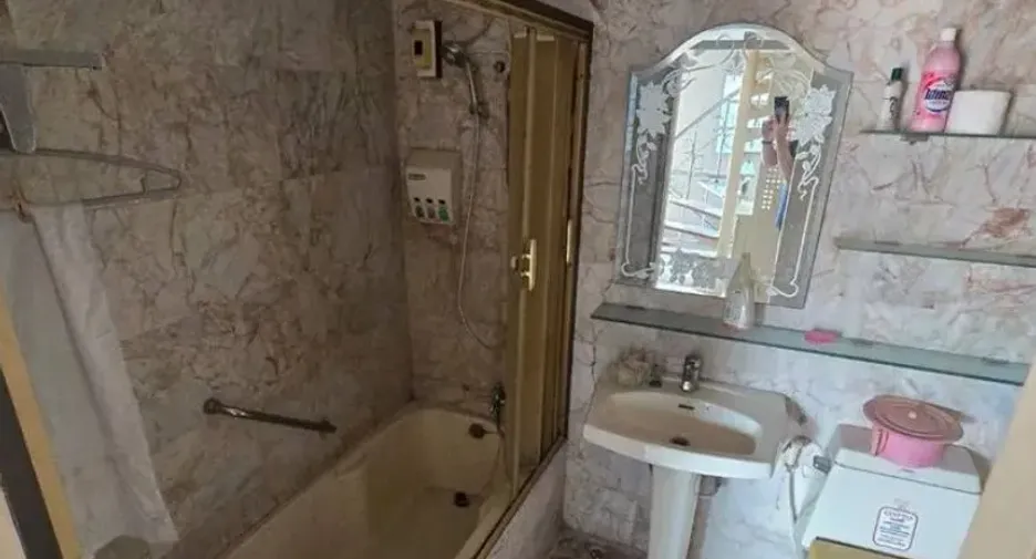 For sale 4 bedrooms house in Don Mueang, Bangkok