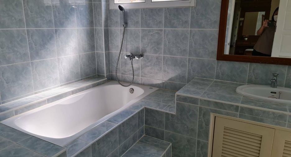 For sale 4 bedrooms villa in Doi Saket, Chiang Mai