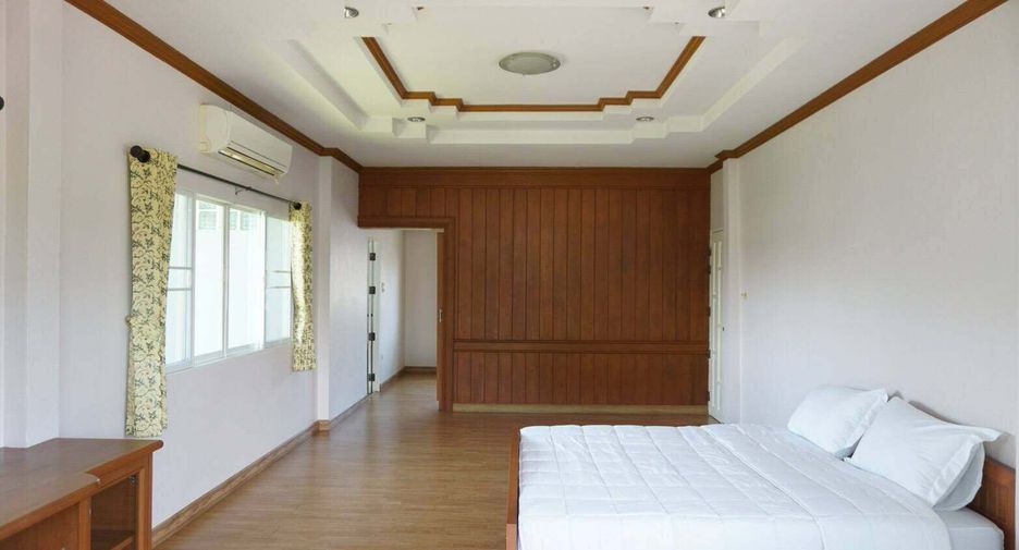 For sale 4 bedrooms villa in Doi Saket, Chiang Mai