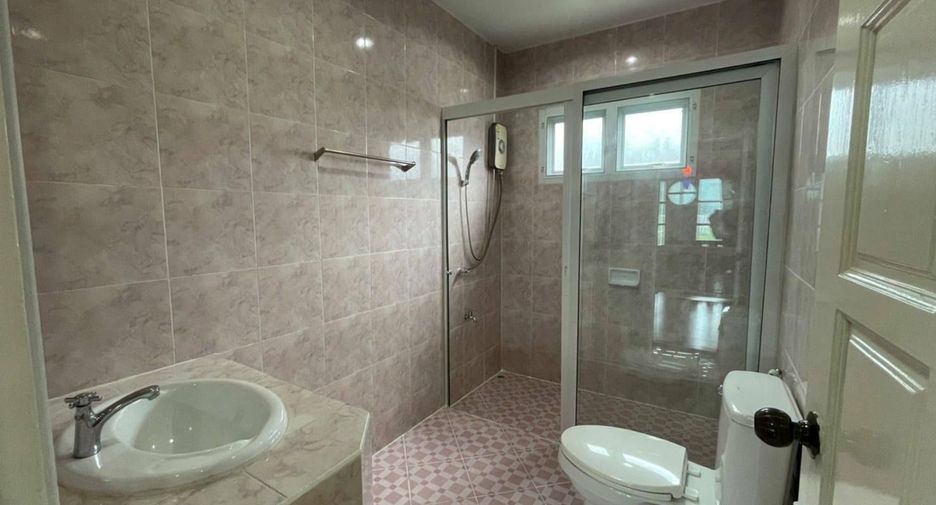 For sale 4 bedrooms villa in Doi Saket, Chiang Mai