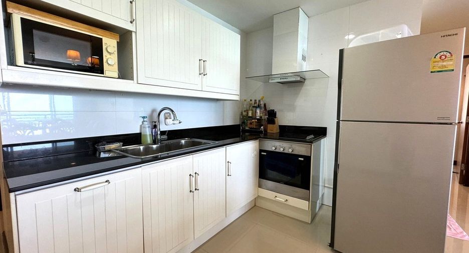 For sale and for rent 3 bedrooms condo in Si Racha, Chonburi