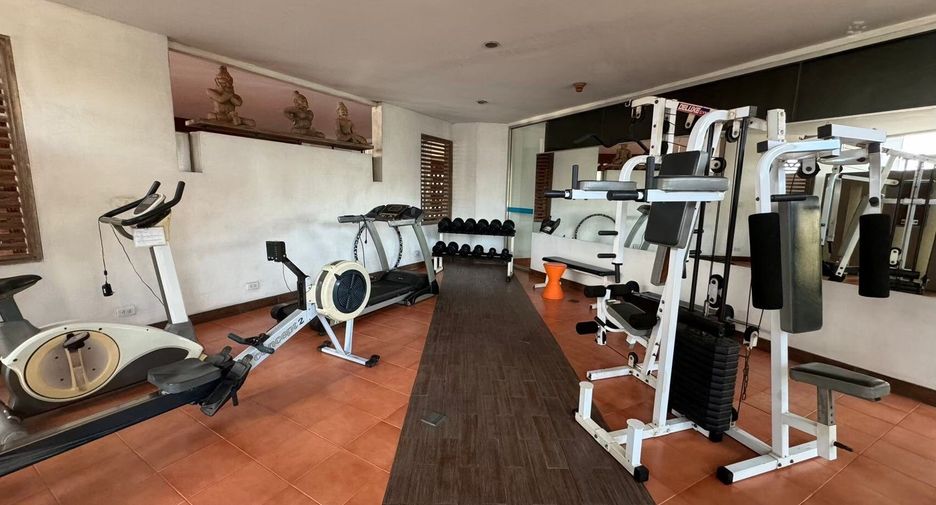 For sale and for rent 3 bedrooms condo in Si Racha, Chonburi