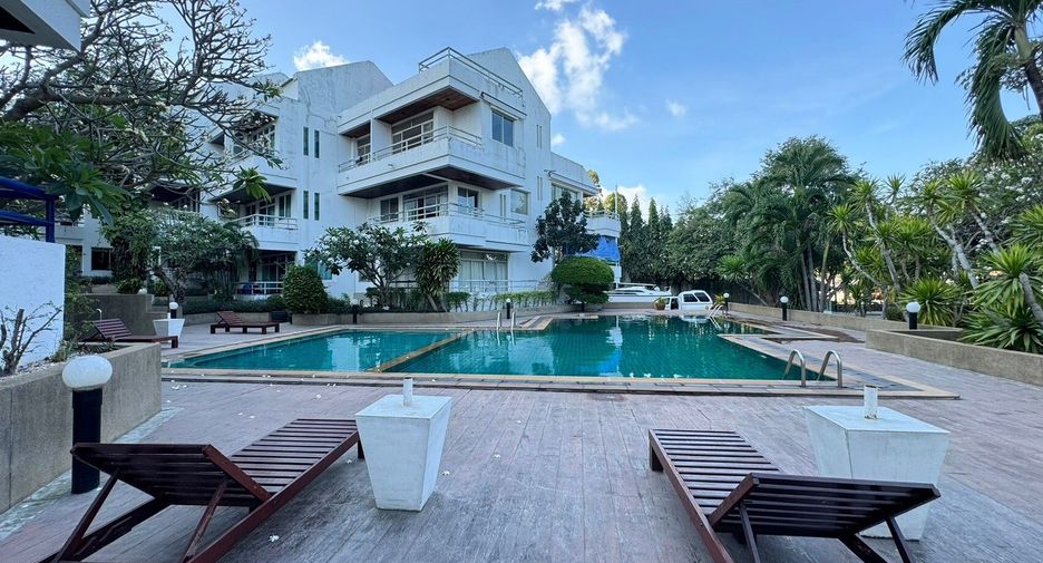 For sale and for rent 3 bedrooms condo in Si Racha, Chonburi