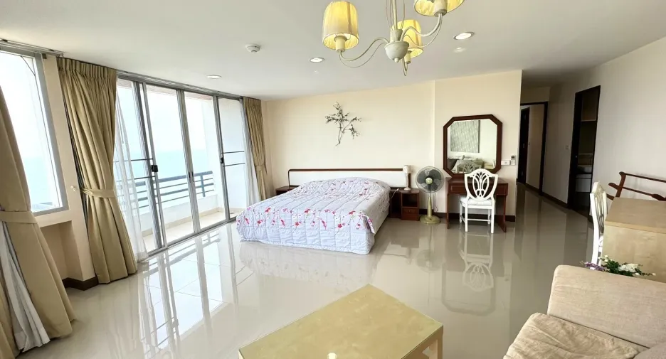 Wohnung zum Kauf und zur Miete mit 3 Zimmer in Si Racha, Chonburi