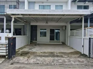 Casa adosada en alquiler de 2 habitaciones en Saraphi, Chiang Mai