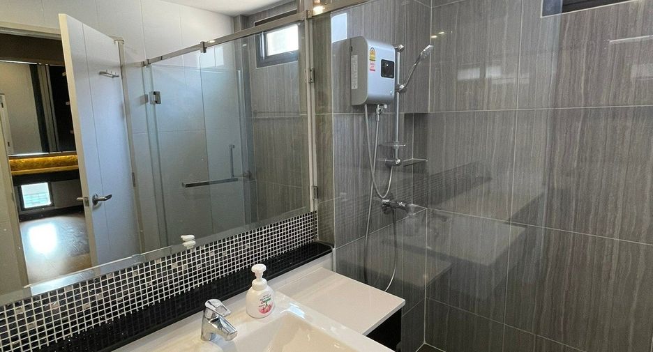 À vendre et à louer 4 chambres maison à Bang Phli, Samut Prakan