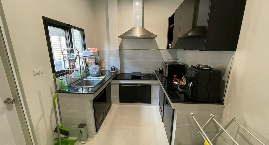 À vendre et à louer 4 chambres maison à Bang Phli, Samut Prakan