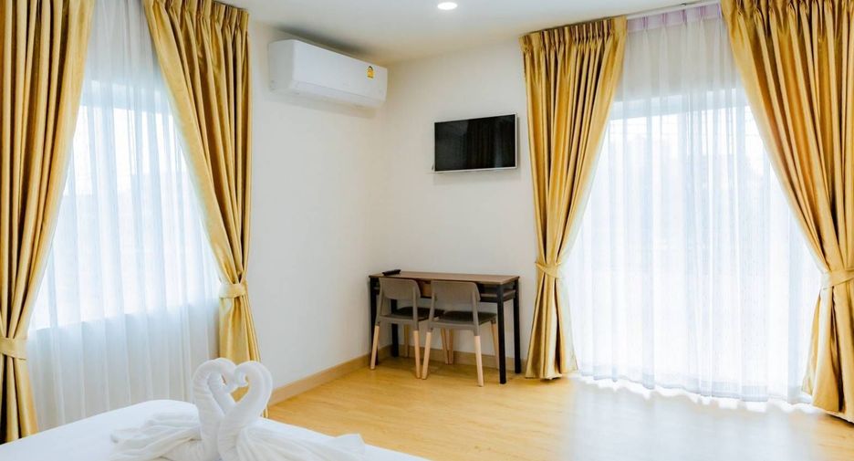 For rent 5 bedrooms villa in Mueang Chiang Mai, Chiang Mai
