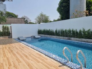 Villa zur Miete mit 5 Zimmer in Mueang Chiang Mai, Chiang Mai