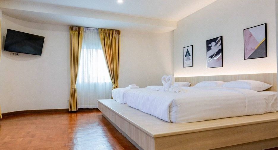 For rent 5 bedrooms villa in Mueang Chiang Mai, Chiang Mai