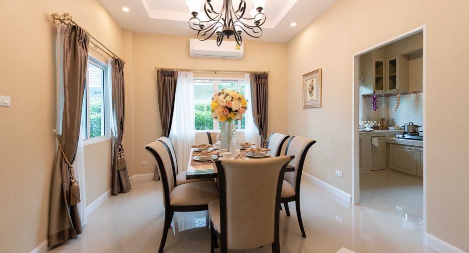 For sale 3 bedrooms house in San Kamphaeng, Chiang Mai