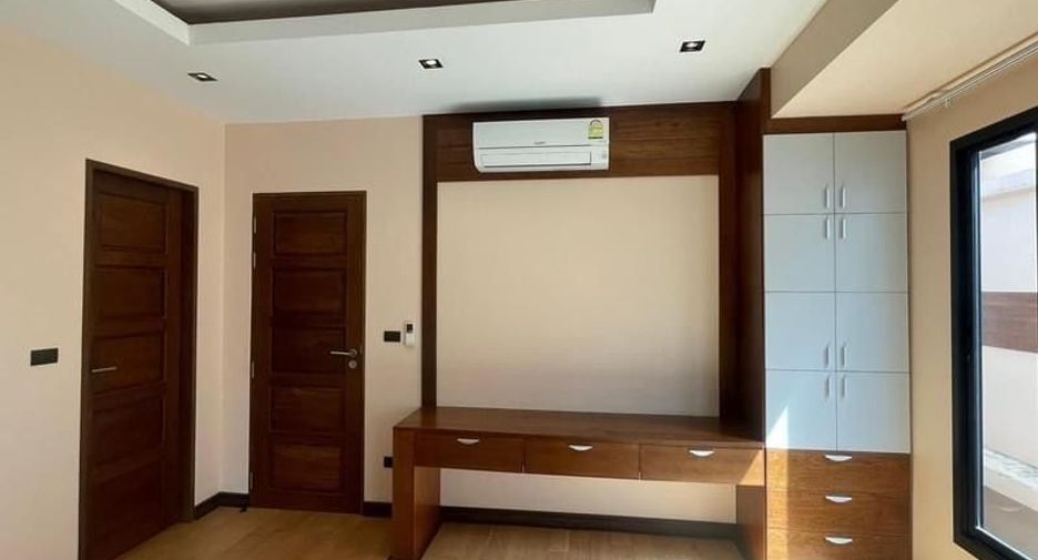 For sale 4 bedrooms house in Mae Rim, Chiang Mai