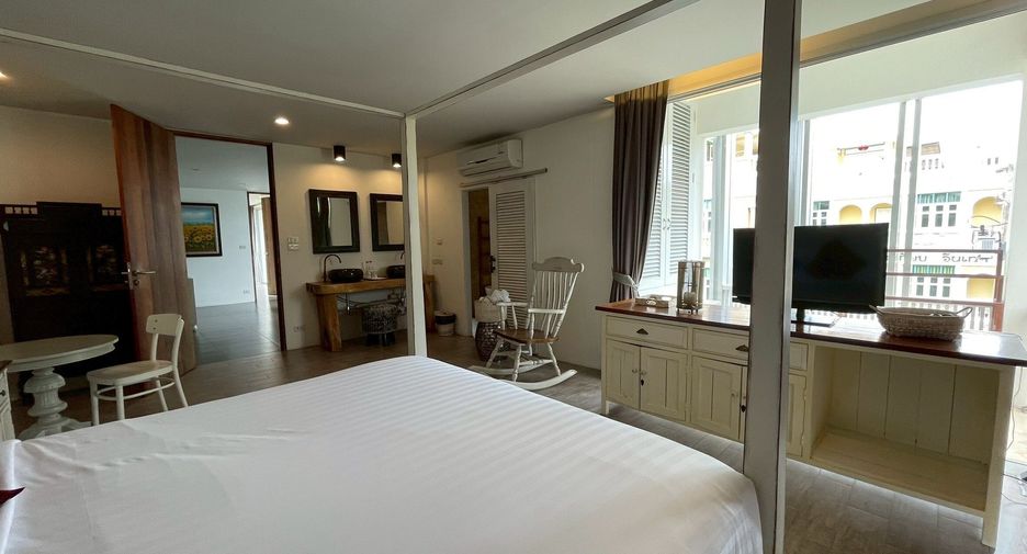 For rent 4 bedrooms villa in Hua Hin, Prachuap Khiri Khan