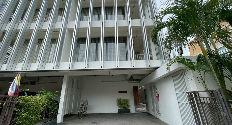 For rent 4 bedrooms villa in Hua Hin, Prachuap Khiri Khan