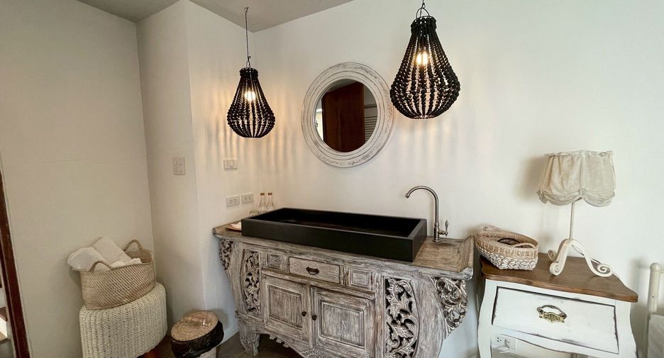 For rent 4 bedrooms villa in Hua Hin, Prachuap Khiri Khan