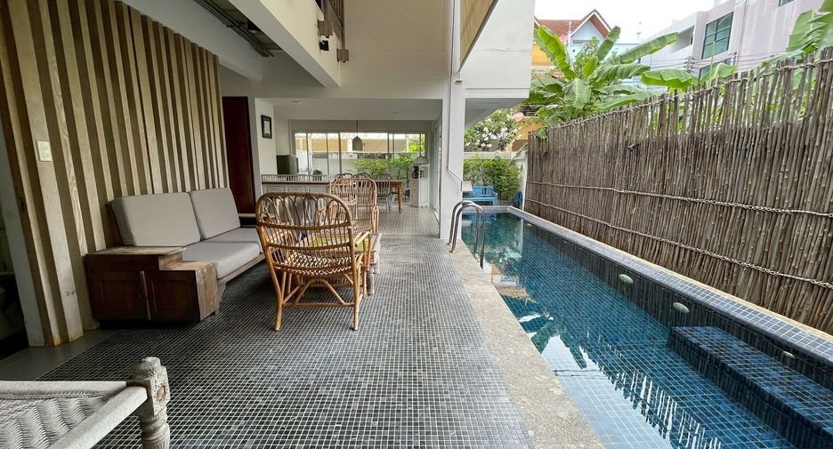 For rent 4 bedrooms villa in Hua Hin, Prachuap Khiri Khan