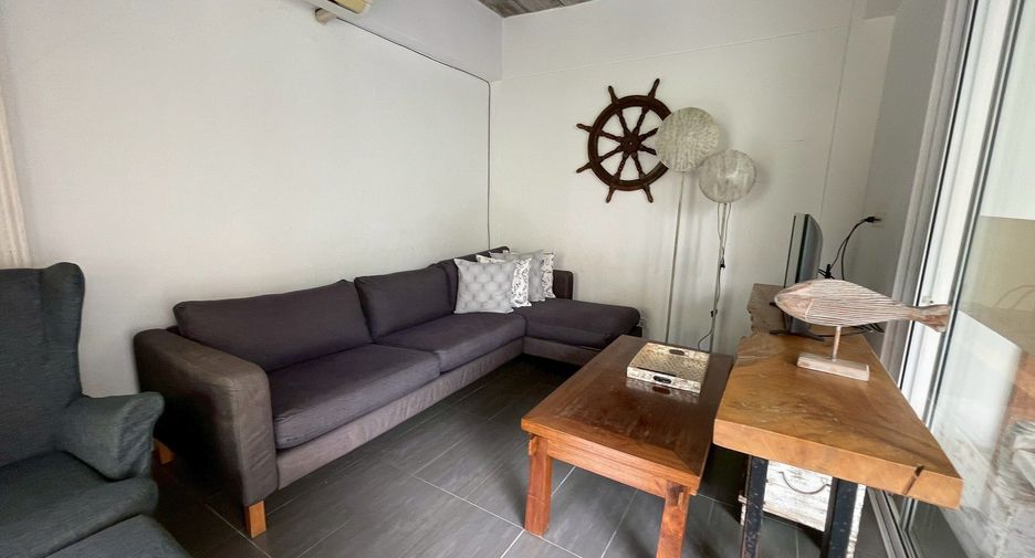 For rent 4 bedrooms villa in Hua Hin, Prachuap Khiri Khan