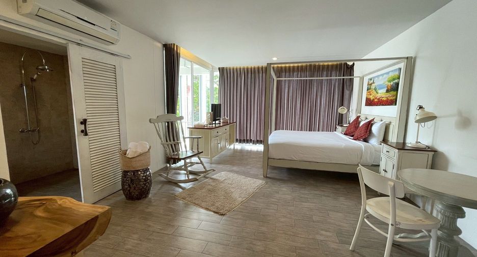 For rent 4 bedrooms villa in Hua Hin, Prachuap Khiri Khan