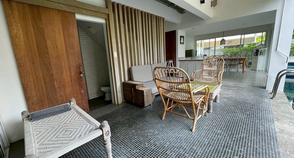 For rent 4 bedrooms villa in Hua Hin, Prachuap Khiri Khan