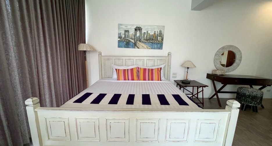 For rent 4 bedrooms villa in Hua Hin, Prachuap Khiri Khan