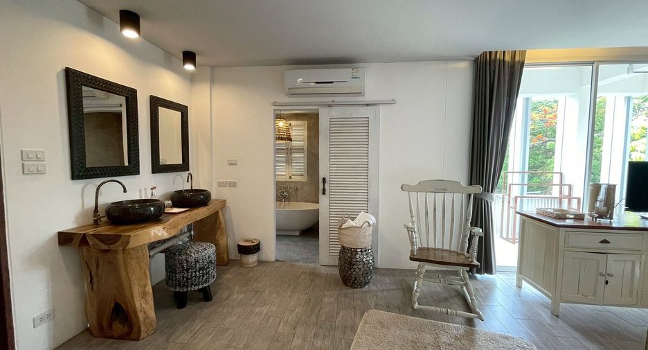 For rent 4 bedrooms villa in Hua Hin, Prachuap Khiri Khan