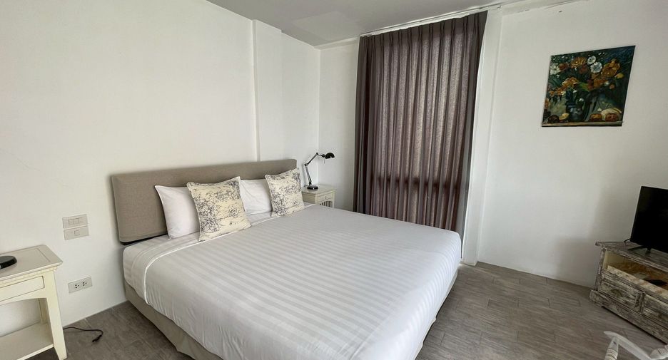 For rent 4 bedrooms villa in Hua Hin, Prachuap Khiri Khan