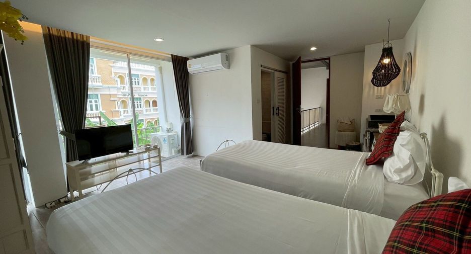 For rent 4 bedrooms villa in Hua Hin, Prachuap Khiri Khan