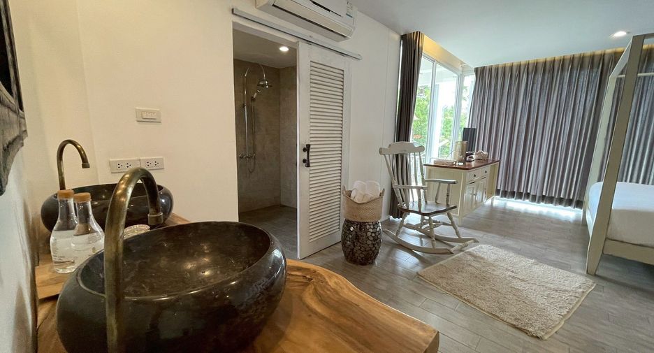 For rent 4 bedrooms villa in Hua Hin, Prachuap Khiri Khan