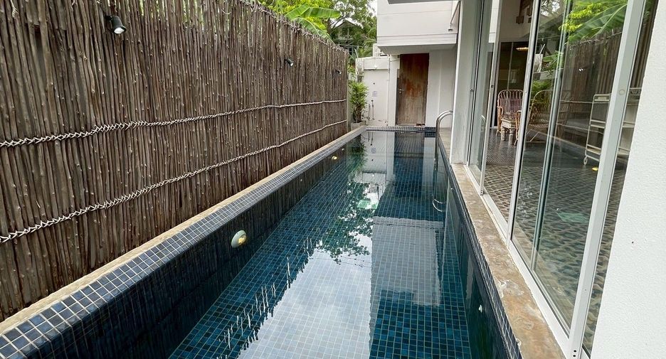 For rent 4 bedrooms villa in Hua Hin, Prachuap Khiri Khan