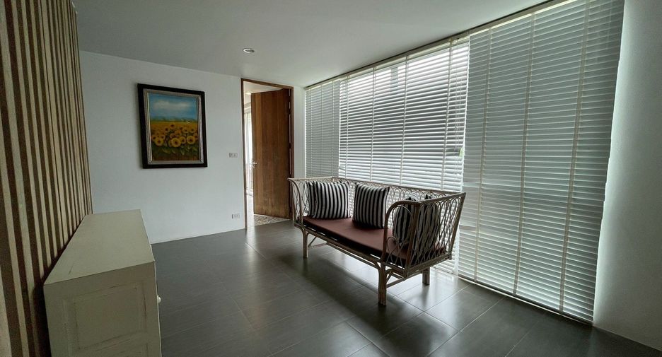 For rent 4 bedrooms villa in Hua Hin, Prachuap Khiri Khan