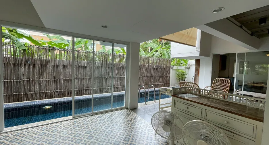 For rent 4 bedrooms villa in Hua Hin, Prachuap Khiri Khan