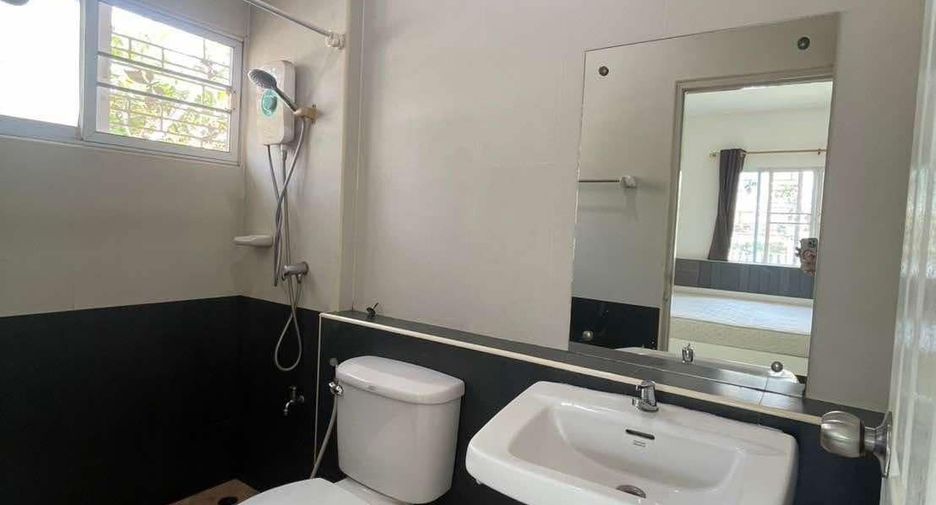 For rent 3 bedrooms house in Mueang Chiang Mai, Chiang Mai