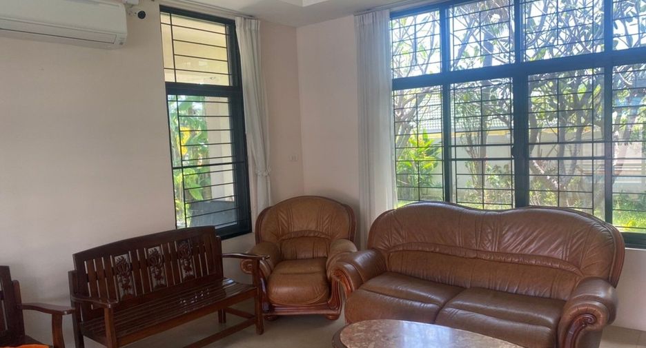 For sale 4 bedrooms house in Hua Hin, Prachuap Khiri Khan