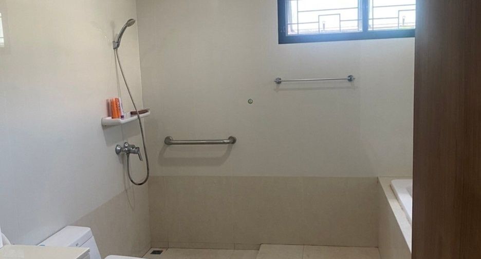 For sale 4 bedrooms house in Hua Hin, Prachuap Khiri Khan