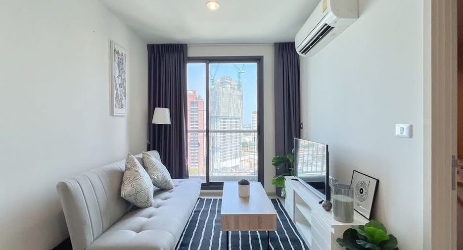 For sale 1 bed condo in Huai Khwang, Bangkok